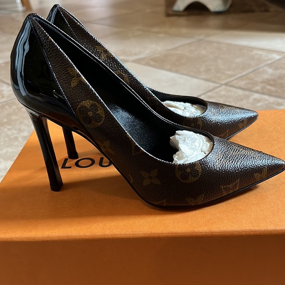 Louis Vuitton CHERIE PUMP - Picture 2 of 6